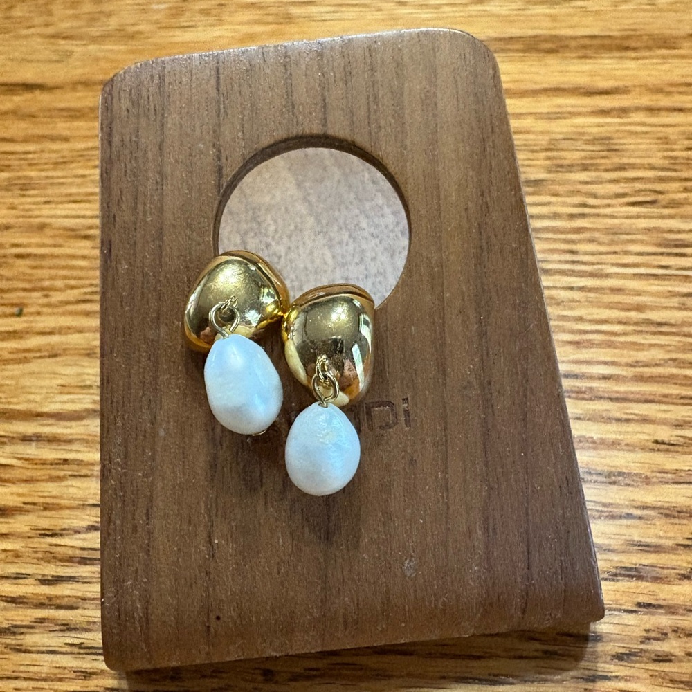 Elegant Gold and White Drop Earrings